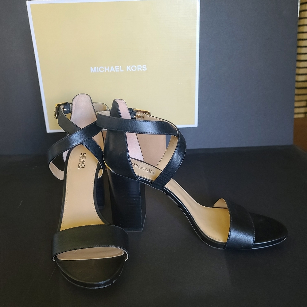 Michael Kors Ladies Black Strappy Heel 3.5" Thick Heel Size 8.5